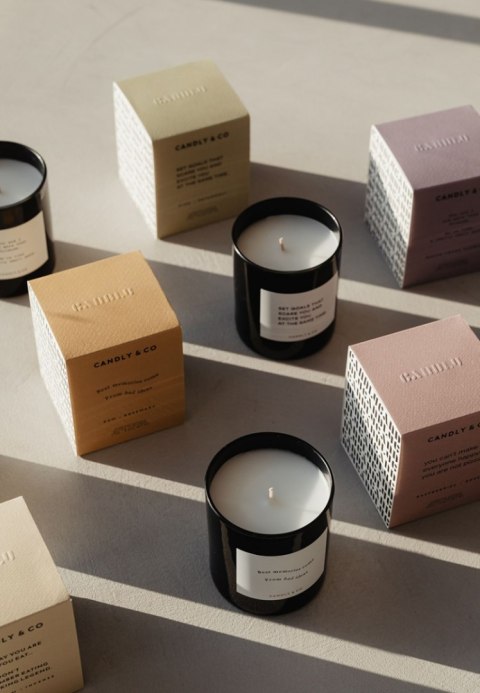 Świeca sojowa w szkle CANDLY&CO, Never Make The Same Mist., zapach No.2, 250g