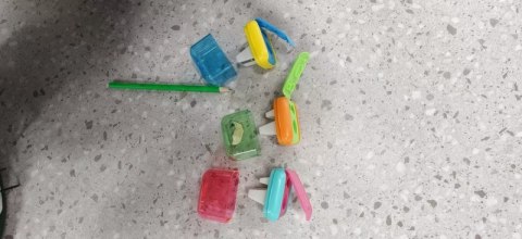 Temperówka plastikowa KEYROAD, potrójna, z pojemnikiem, blister, mix kolorów